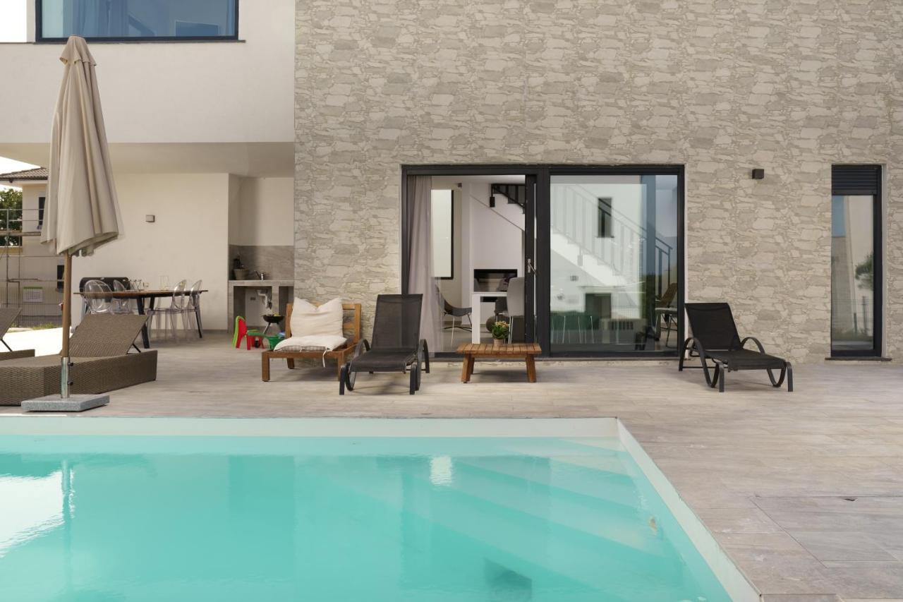 Sea View Villa Cala Royal Krnica Exterior photo